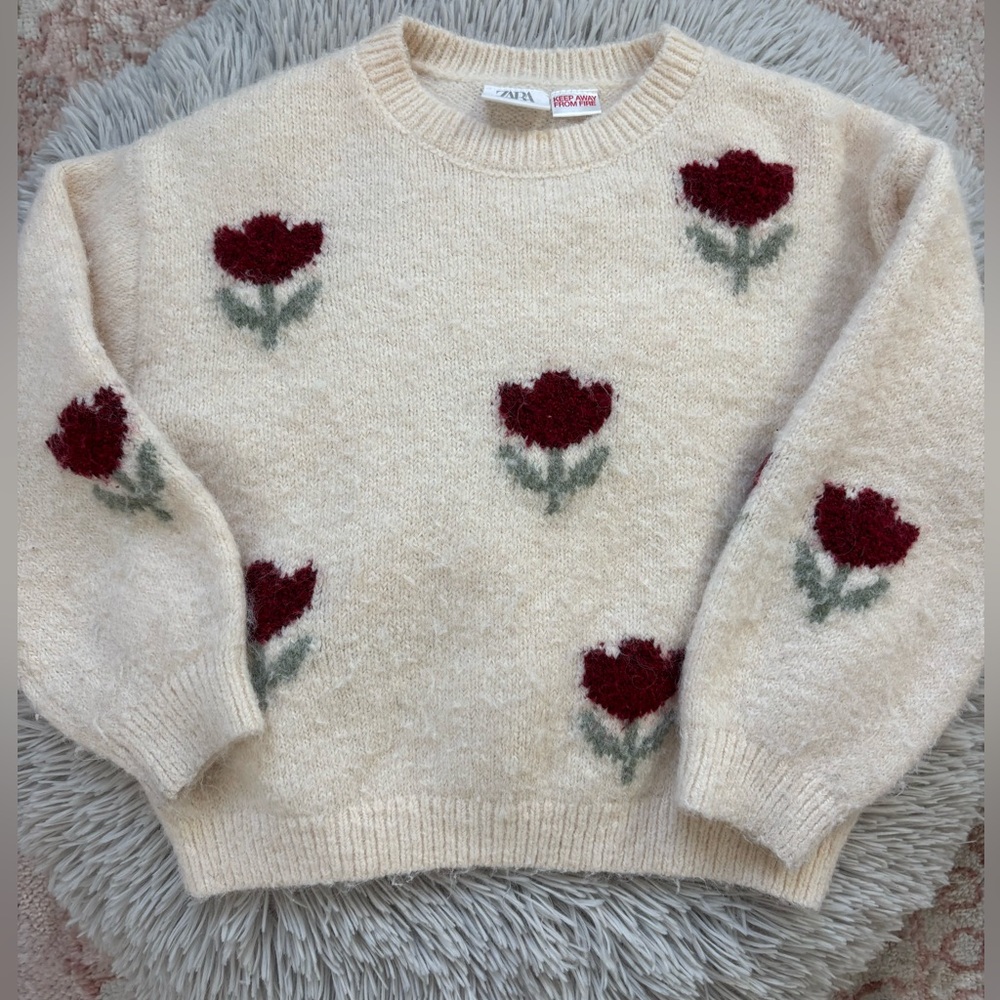 Zara Tulip knit sweater